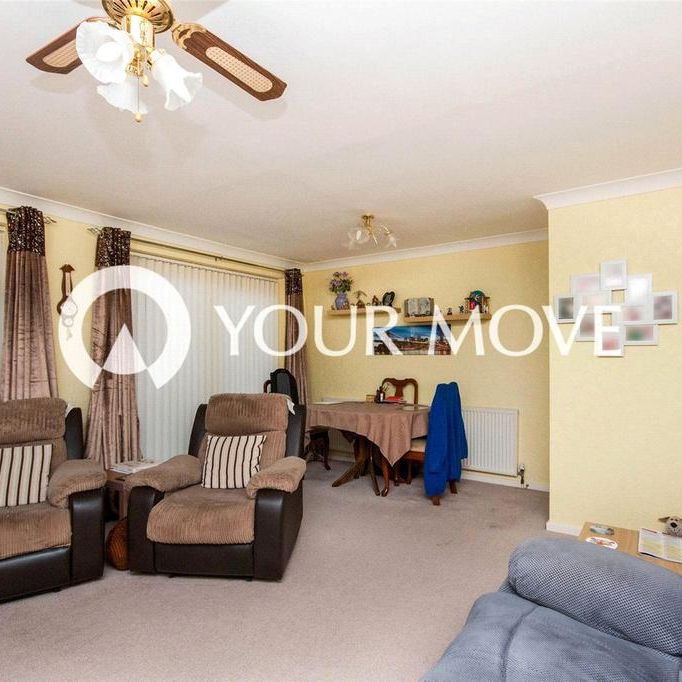 3 bedroom end of terrace house to rent - Photo 1