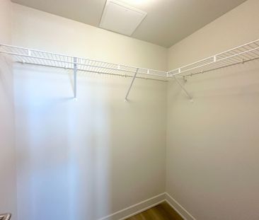 For Lease - 3385 Dundas Street Unit# 611, Toronto, Ontario - Photo 6