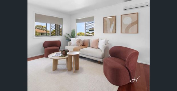 CLASSIC HIGHSET CHARM WITH VERSATILE EXTRA SPACE - Photo 1