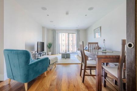 Apt 11 Custom House Square, 2 Ulster Street, Belfast, BT1 3ES - Photo 3