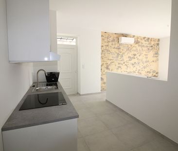 Location Appartement 2 pièces 41m² NIMES 30000 - Photo 2