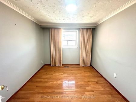 For Lease - 7600 Middleshire Drive Unit# Upper, Mississauga, Ontario - Photo 3