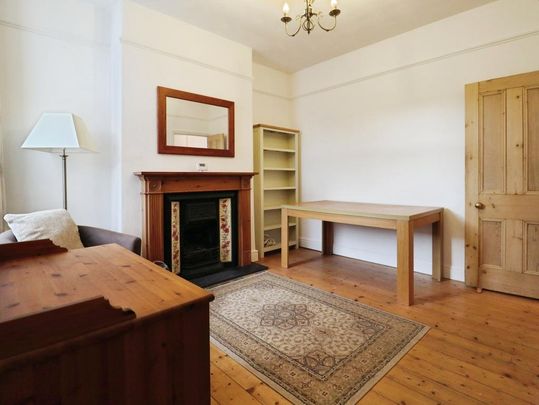3 bedroom terraced house to rent - Photo 1