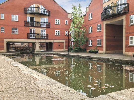 James Brindley Basin, Piccadilly Village, Manchester - Photo 1