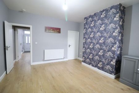 2 bedroom terraced house to rent - Photo 2