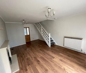 2 bedroom semi-detached house to rent - Photo 2
