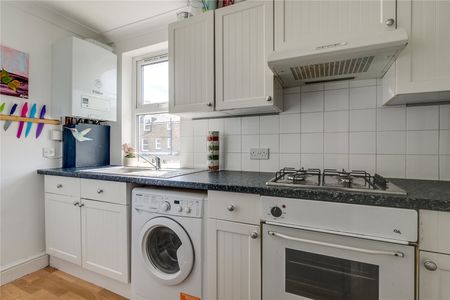 Dafforne Road, London, SW17, London - Photo 5