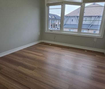 For Lease - 200 Veterans Drive Unit# 09, Brampton, Ontario - Photo 5