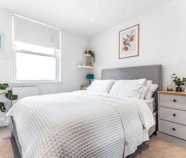 Foundry Court, Chertsey, Surrey, KT16 - Photo 6