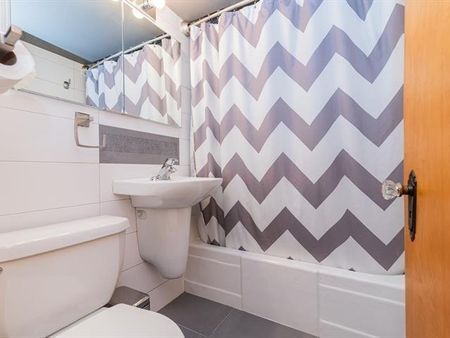 Condo for rent, Montréal (Saint-Laurent) - Photo 3