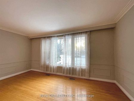 For Lease - 17 Valleycrest Avenue, Markham, Ontario - Photo 2