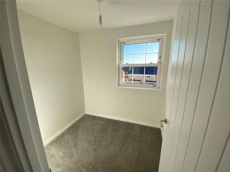 Whittle Way, Brockworth, Gloucester, Gloucestershire, GL3 - Photo 3
