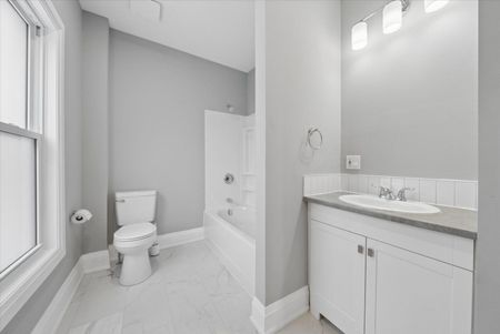 For Lease - 16 Albert Street Unit# Main, Orillia, Ontario - Photo 4