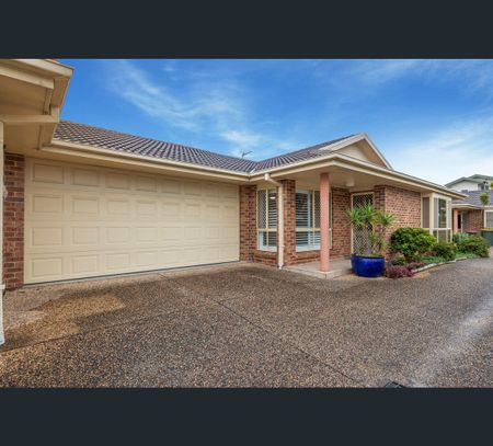 17/2a Ocean Street, Merewether, NSW 2291 - Photo 2
