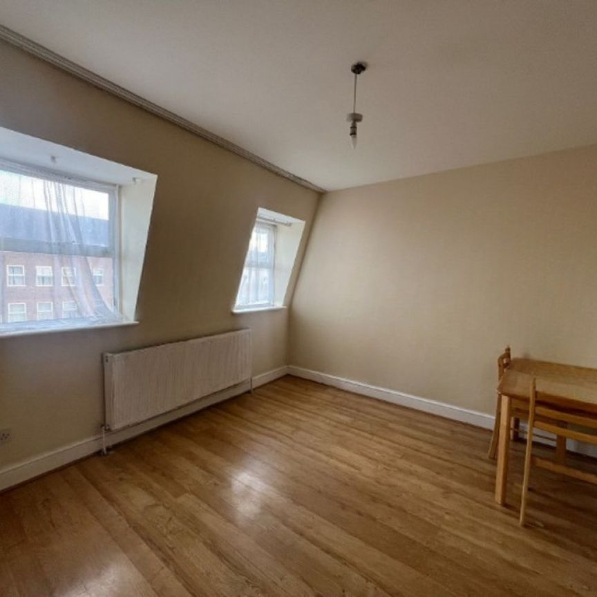 2 bed Apartment for Rent - Photo 1