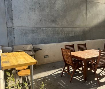 South Yarra - Photo 1