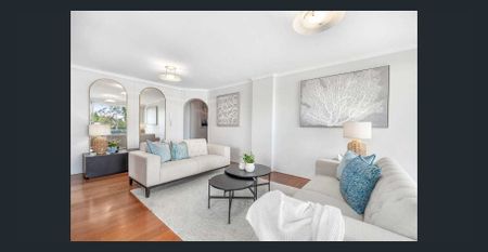 Leafy Retreat Between Bondi Junction & Bondi Beach - Photo 2