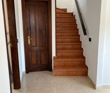 Alquiler de chalet adosado en CL Austria - Foto 5