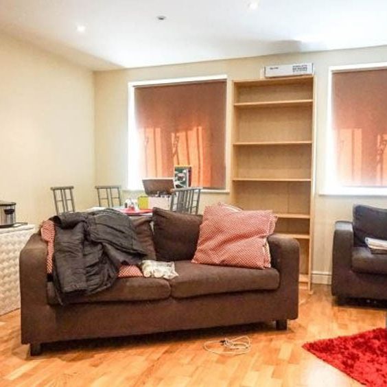 17 Headingley House, Leeds, LS6 3HD - Photo 1