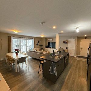 5 1/2 à louer immédiatement - Photo 2