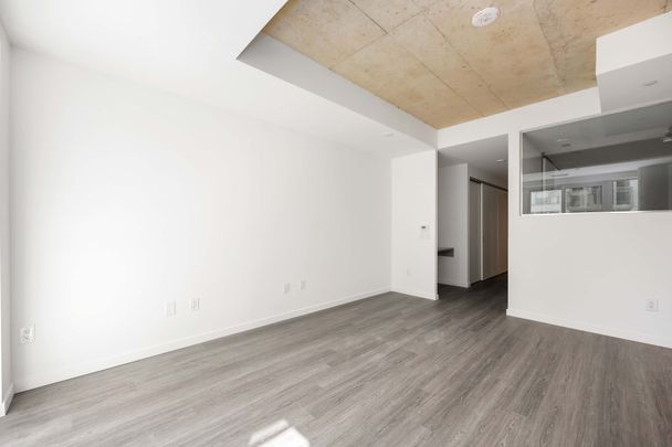 For Lease - 689 The Queensway Street Unit# 505, Toronto, Ontario - Photo 1