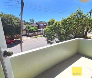 2-BEDROOM APARTMENT IN IDEAL LOCATION - Photo 5