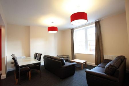 5 bedroom apartment to rent - Photo 2