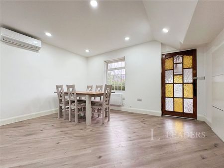 1 bedroom bungalow to rent Thorpe Road, Norwich, Norfolk, NR1 - Photo 2