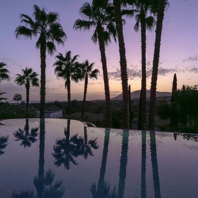 6 bedroom luxury Villa for rent in Marbella, Spain - Photo 1