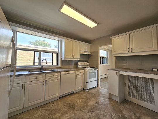 For Lease - 18 Fraserwood Avenue Unit# 5, Toronto, Ontario - Photo 1