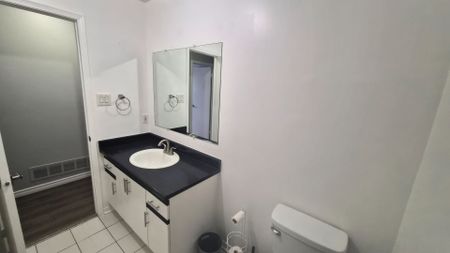 For Lease - 48 Porritt Street Unit# Upper, Barrie, Ontario - Photo 5