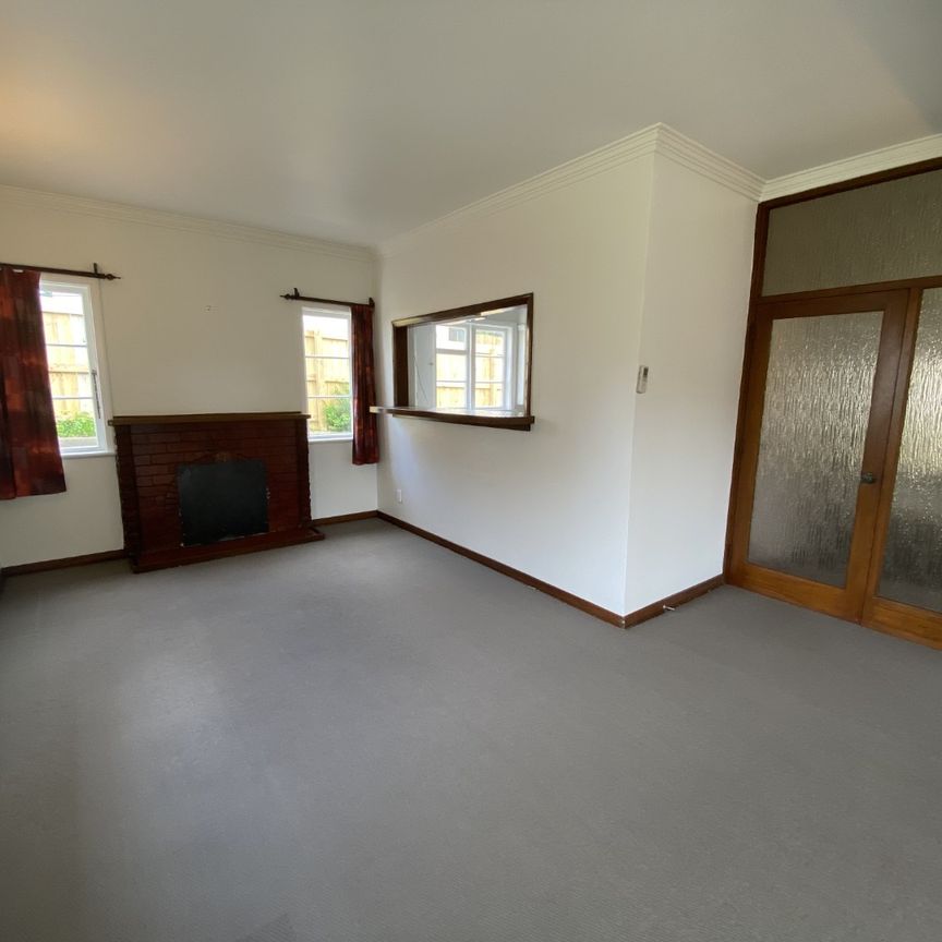 7 Bassett Road, Johnsonville - Photo 1