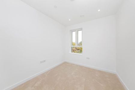 3 bedroom flat to rent - Photo 3