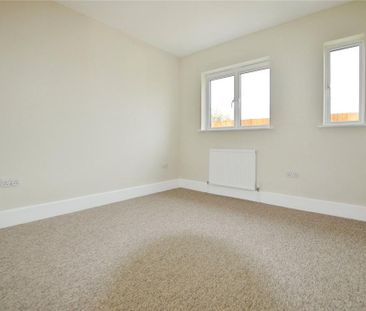 2 bedroom bungalow to rent - Photo 1