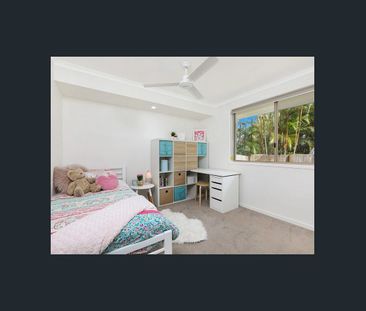 Mooloolaba Family Home - Photo 4