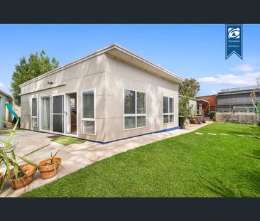 3a Godfrey Avenue, West Hoxton, NSW 2171 - Photo 6