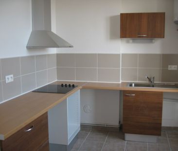 Location Appartement 1 pièce 46m² NARBONNE 11100 - Photo 4