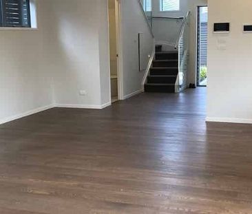 Howick, 4 Bedrooms - Photo 5