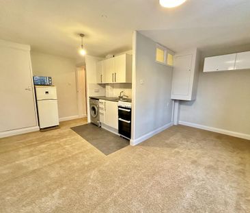 1 bedroom flat to rent - Photo 2