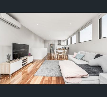 7 Desbrowe Walk, Alphington, Vic 3078 - Photo 4