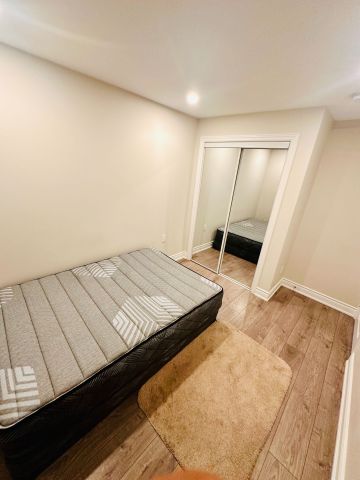 For Lease - 1032 Burnhamthorpe Road, Mississauga, Ontario - Photo 5