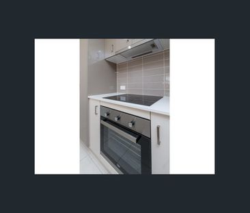 3 BEDROOM TOWNHOUSE AVAILABLE FOR $580 PER WEEK WITH AN INCREASE TO... - Photo 2