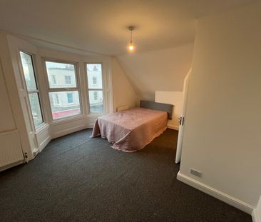 Room in a Shared Flat, Myddleton Road, N22 - Photo 1