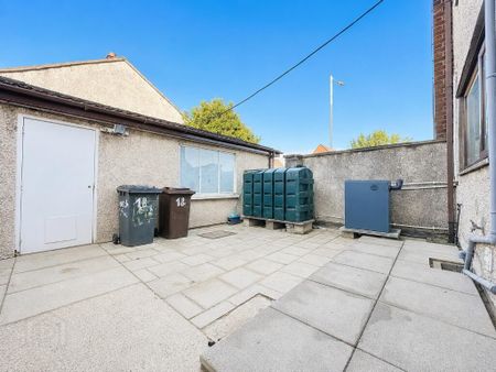 1 Beech Drive, Carrickfergus, BT38 8DY - Photo 3