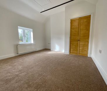 2 bedroom Cottage to let - Photo 4