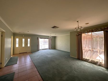 78 Orchard Circuit, Shepparton VIC 3630 - Photo 5