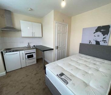 Westleigh Avenue, Derby, DE22 - Photo 1
