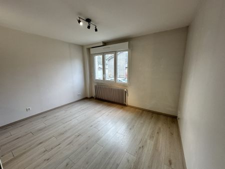 Appartement F1 à louer sur Troyes dans le département de l'Aube - Photo 2