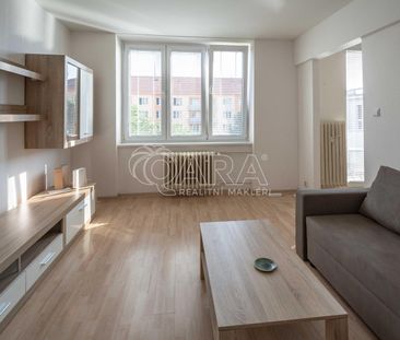 Pronájem bytu 2+1 55 m² - Fotografie 3