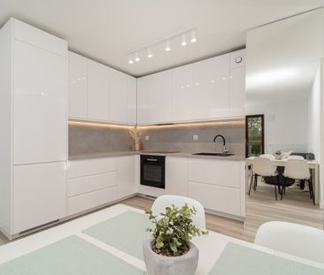 NOWE przestronne 2 pokoje Miejsce postojowe - Photo 1